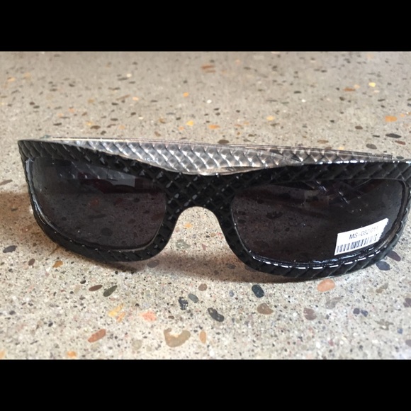 Choose 1 "Quilted" Sunglasses Melissa Eyewear - Picture 12 of 16